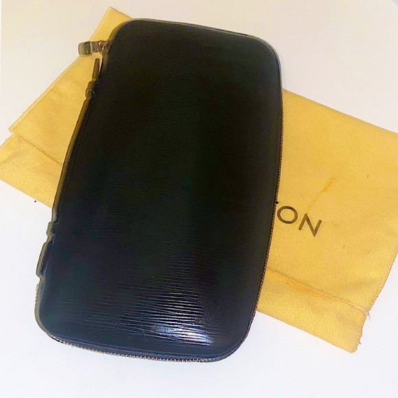 Authentic Louis Vuitton Black Special Order Epi Atoll Zippy Organizer - Picture 1 of 15